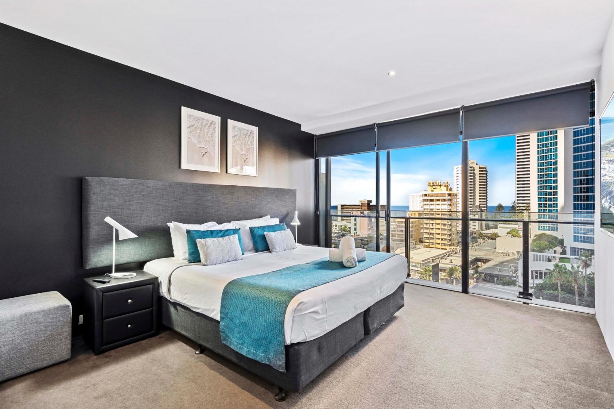 Two Bedroom Self Contained - Circle On Cavill - Privately Managed Apartment *